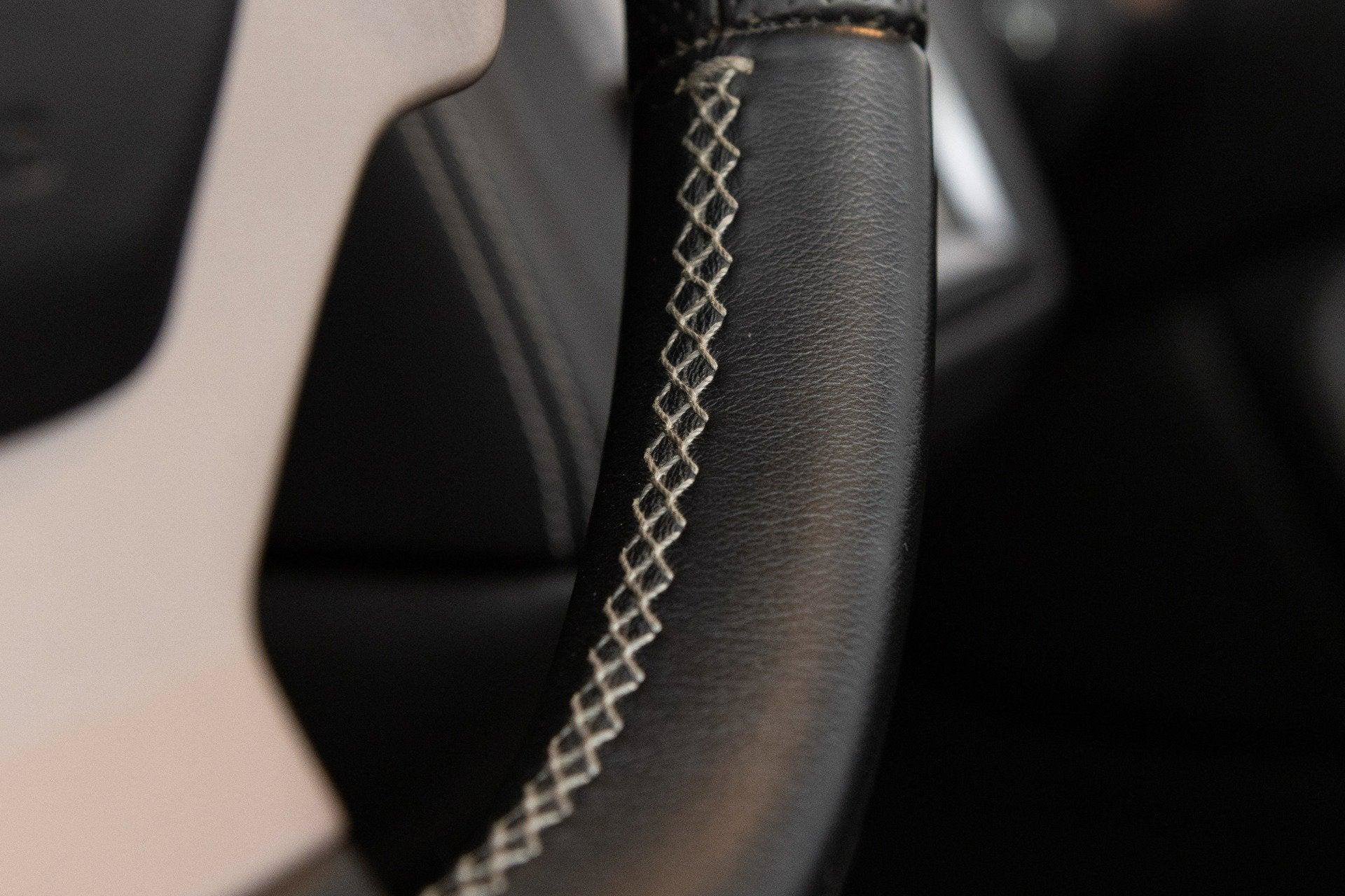 Used 2010 Ferrari California RWD image 77