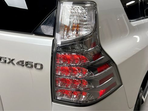 Used 2023 Lexus GX 460 Premium w/ Premium Plus Package AWD/4WD image 28