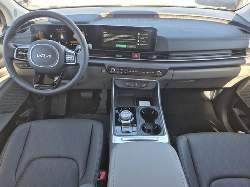 New 2026 Kia Carnival SX image 13