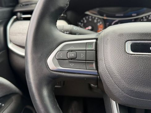 Used 2022 Jeep Compass Latitude AWD/4WD image 25