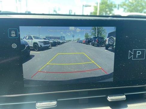 Used 2024 Hyundai Kona SEL FWD image 12