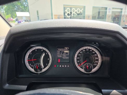 Used 2018 RAM 1500 Express AWD/4WD image 31
