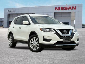 Used 2020 Nissan Rogue S image 1