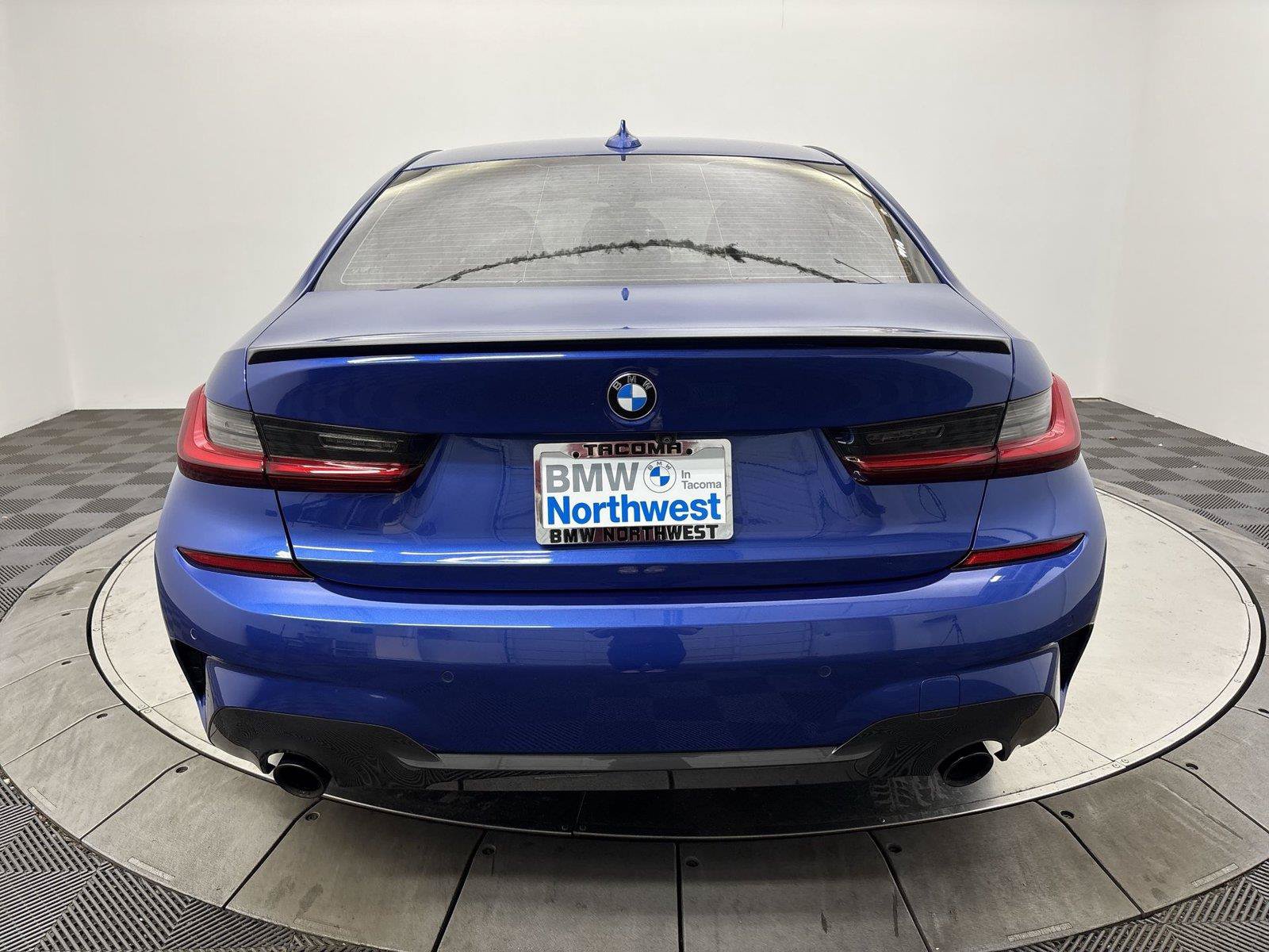 Used 2022 BMW 330i xDrive Sedan w/ M Sport Package AWD/4WD image 15