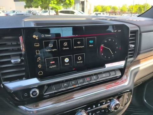 Used 2024 GMC Sierra 1500 Elevation AWD/4WD image 21