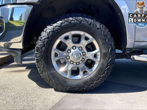 Used 2019 RAM 2500 Laramie AWD/4WD image 9