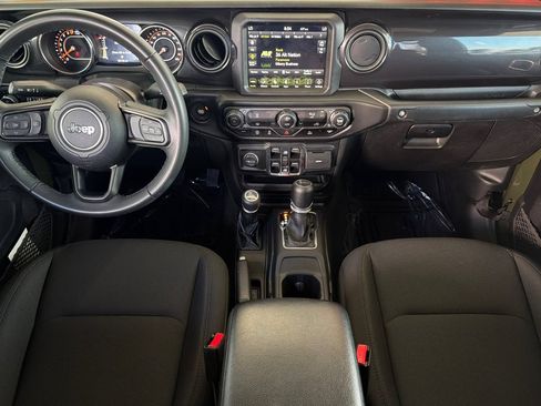 Used 2022 Jeep Gladiator Sport AWD/4WD image 15