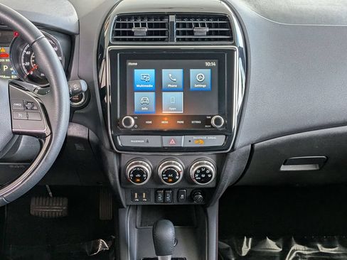 Used 2025 Mitsubishi Outlander Sport SE AWD/4WD image 19