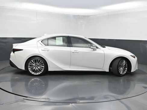 Used 2024 Lexus IS 300 w/ Premium Package RWD image 41