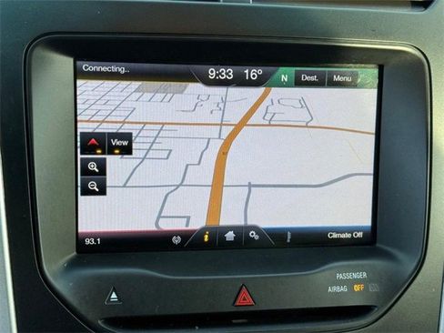 Used 2013 Ford Explorer XLT image 23