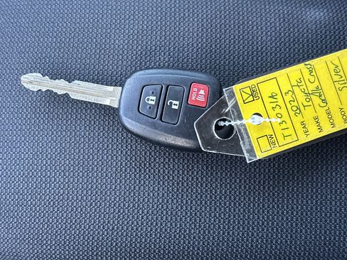 Used 2023 Toyota Corolla Cross L FWD image 35