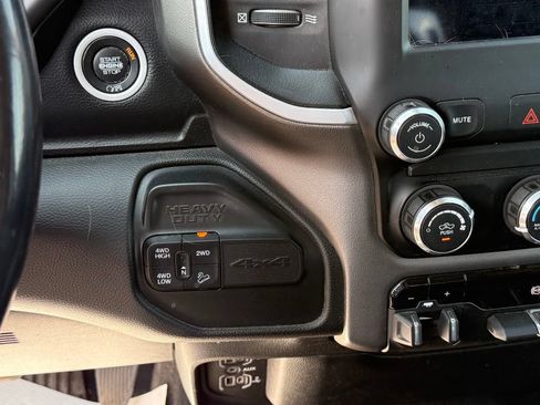 Used 2020 RAM 2500 Big Horn w/ Level 1 Equipment Group AWD/4WD image 20