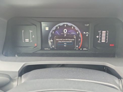 Certified 2025 Toyota Tacoma SR5 image 33