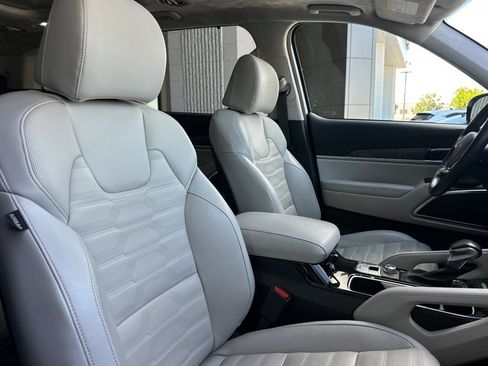 Used 2024 Kia Telluride SX Prestige AWD/4WD image 28