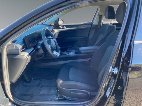 Used 2025 Kia K5 LXS image 9