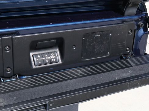 Used 2022 GMC Sierra 2500 AT4 image 9