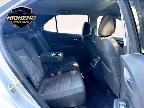 Used 2020 Chevrolet Equinox LT image 17