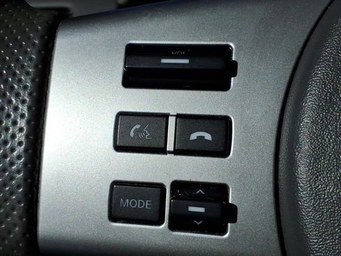 Used 2017 Nissan Frontier SV image 14