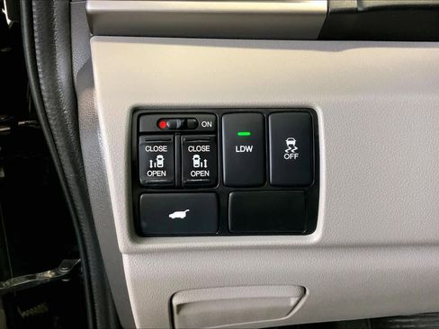 Used 2015 Honda Odyssey EX-L image 33