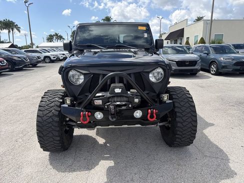 Used 2020 Jeep Gladiator Rubicon AWD/4WD image 8