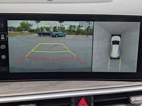 Used 2024 Kia Sorento SX Prestige w/ Sage Leather Package image 22