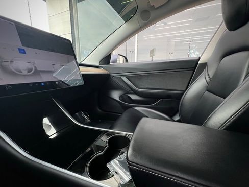 Used 2018 Tesla Model 3 Long Range image 45