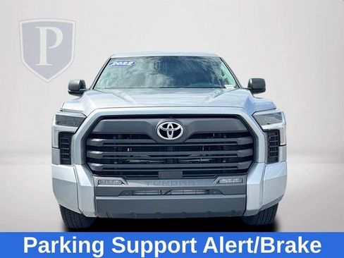 Used 2022 Toyota Tundra SR5 w/ SR5 Premium Package AWD/4WD image 16