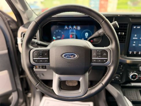 Used 2025 Ford F250 Lariat AWD/4WD image 26