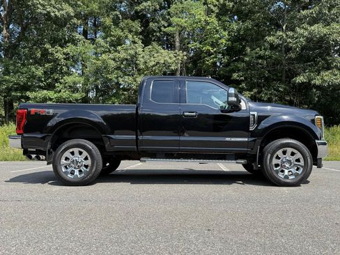 Used 2019 Ford F350 Lariat w/ Chrome Package AWD/4WD image 4