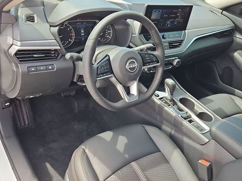 New 2026 Nissan Altima 2.5 SR AWD/4WD image 5