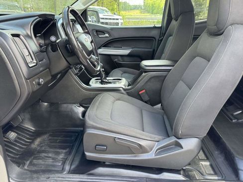 Used 2022 Chevrolet Colorado LT w/ Fleet Safety Package RWD image 18
