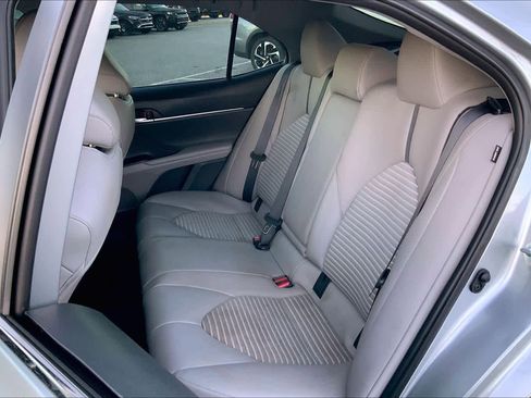 Used 2023 Toyota Camry SE image 20