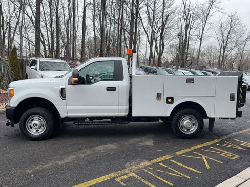 Used 2019 Ford F350 XL w/ Power Equipment Group image 8