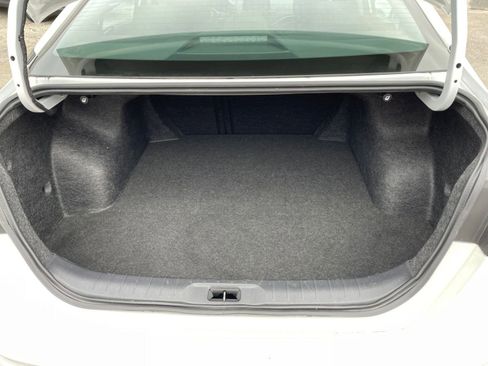 Used 2025 Nissan Altima 2.5 SV image 30