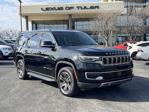 Used 2022 Jeep Wagoneer Series III w/ Convenience Group I image 1