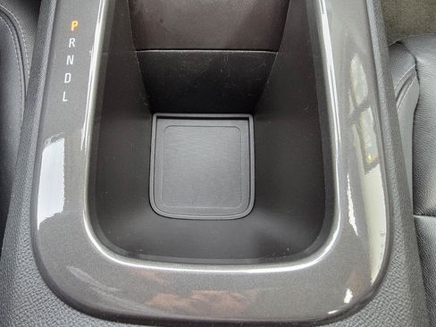 Used 2015 Chevrolet Volt Premium w/ Premium Trim Package FWD image 34