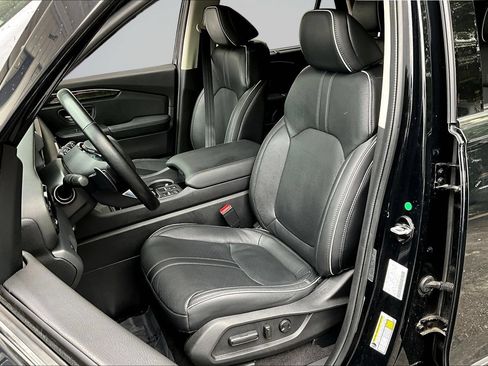 Used 2024 Honda Pilot Elite image 23