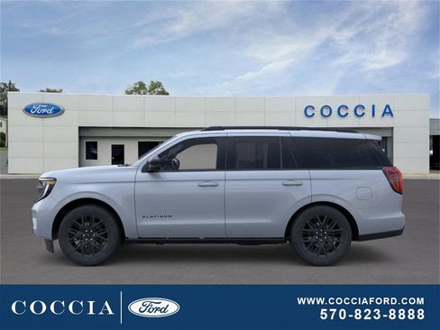 New 2026 Ford Expedition Platinum w/ Stealth Appearance Package image 3