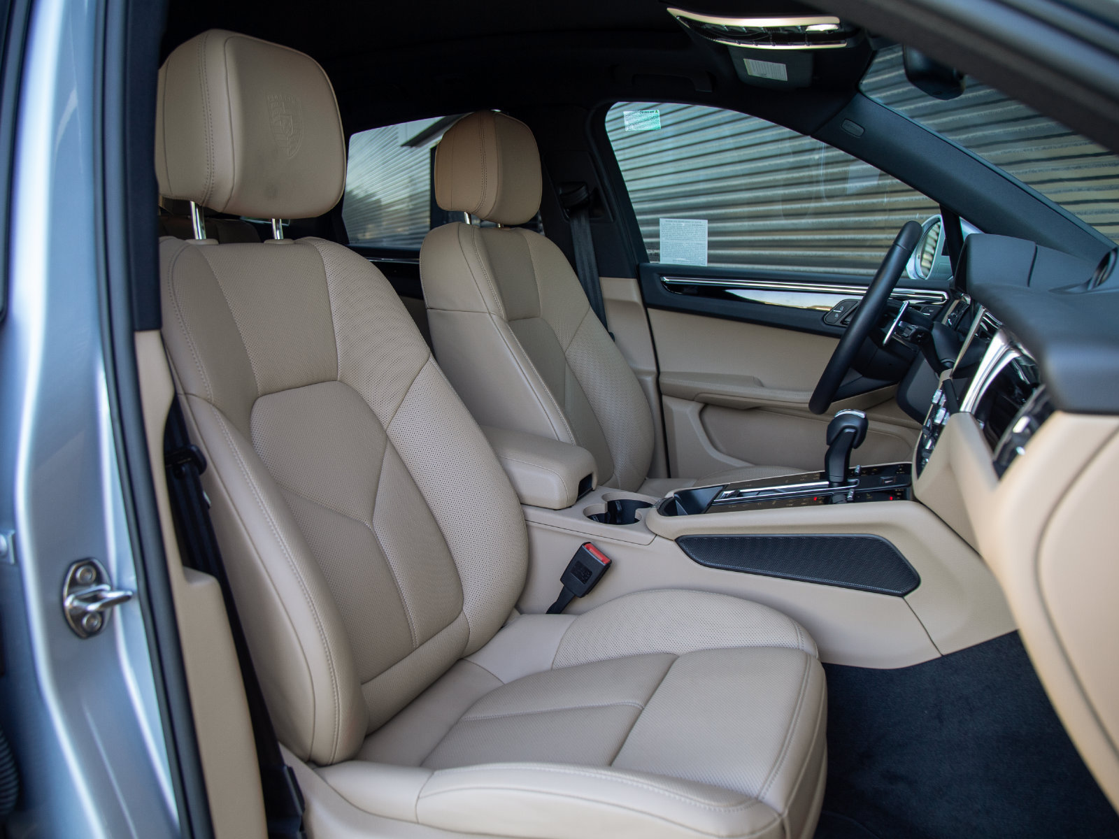Certified 2026 Porsche Macan AWD/4WD image 26