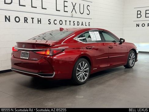 Used 2021 Lexus ES 300h w/ Premium Package FWD image 4