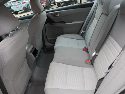 Used 2016 Toyota Camry LE image 17