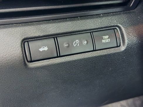 Certified 2023 Nissan Altima 2.5 SR w/ SR Premium Package FWD image 15