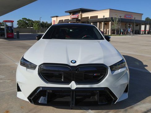 Used 2026 BMW M5 w/ Executive Package AWD/4WD image 11