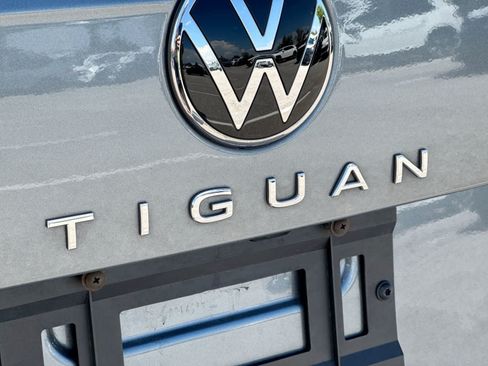 Used 2023 Volkswagen Tiguan SE FWD image 19