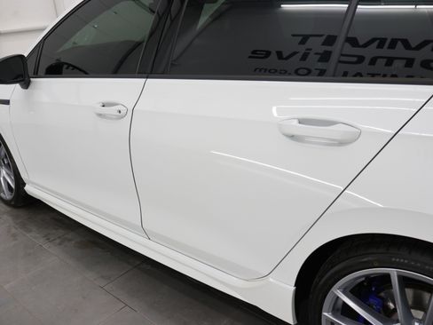 Used 2024 Volkswagen Golf R image 29