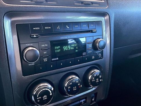 Used 2013 Dodge Challenger SXT Plus image 22