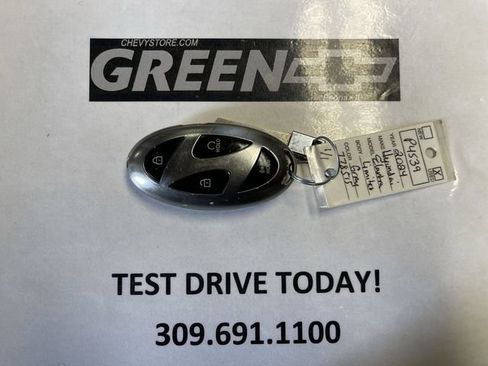 Used 2024 Hyundai Elantra Limited image 25