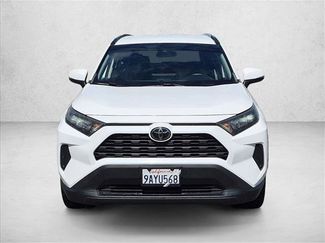 Used 2021 Toyota RAV4 LE FWD video 2