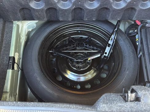 Used 2018 Dodge Challenger SXT w/ Blacktop Package RWD image 14