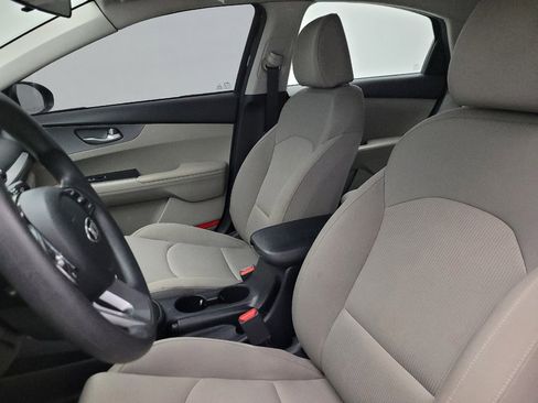 Used 2019 Kia Forte LXS FWD image 17